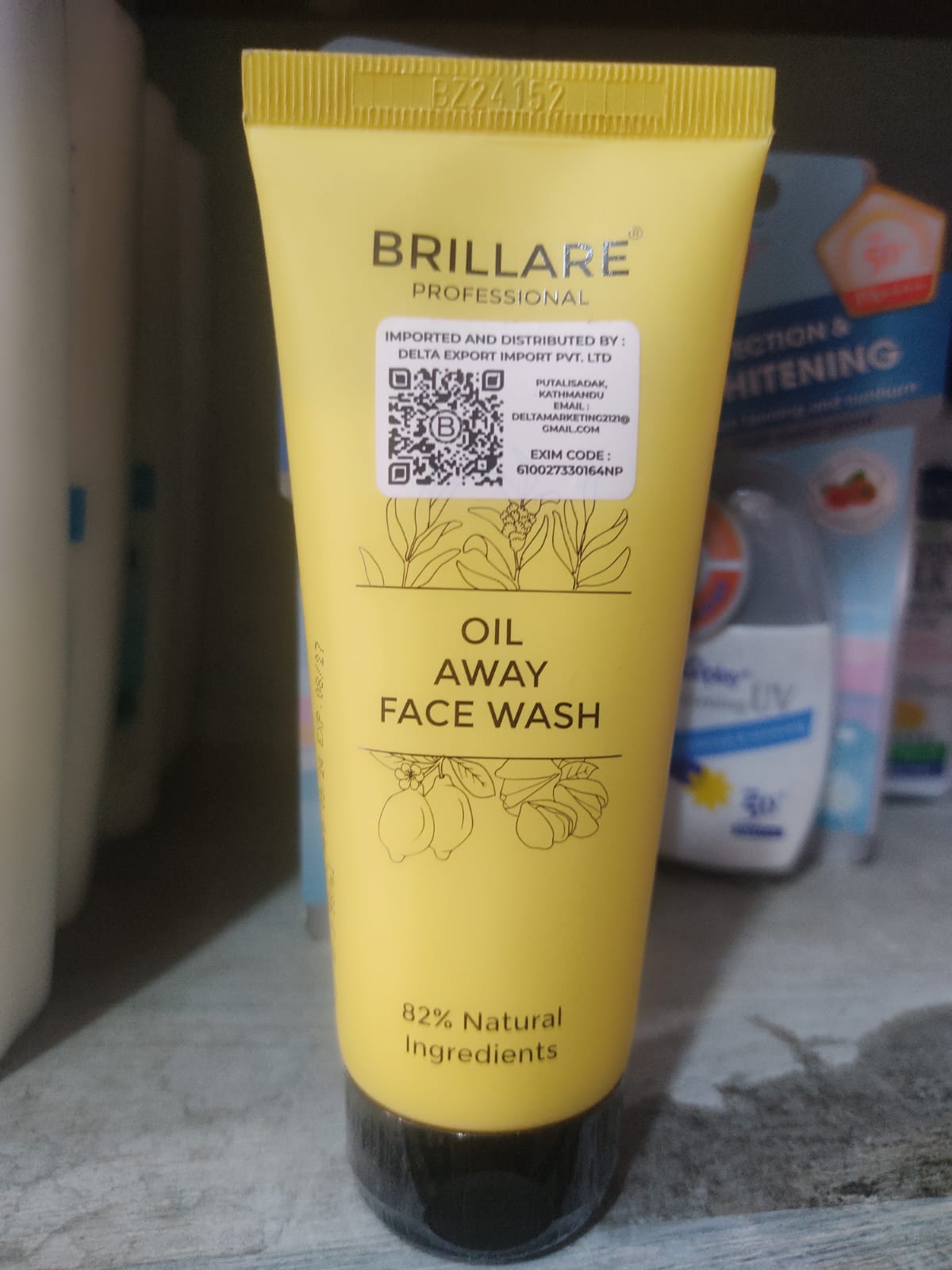 Brillare professional Oil Away Face Wash For Oily, Acne Prone Skin,(100ml) - Image 3