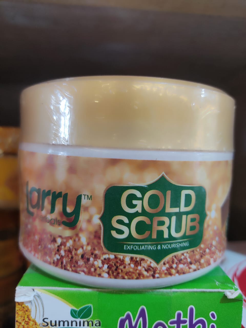 LARRY Herbals GOLD SCRUB, 300gm