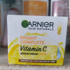 Garnier Bright Complete Vitamin C Serum Cream UV -23gm