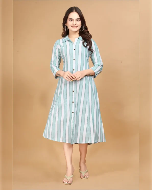 Heavy A-Line Gown with One Side Pocket