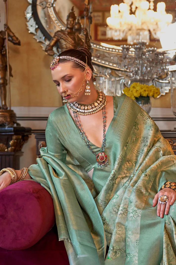 Traditional Woven Silk Blend Saree in Kanjivaram Design - Image 34