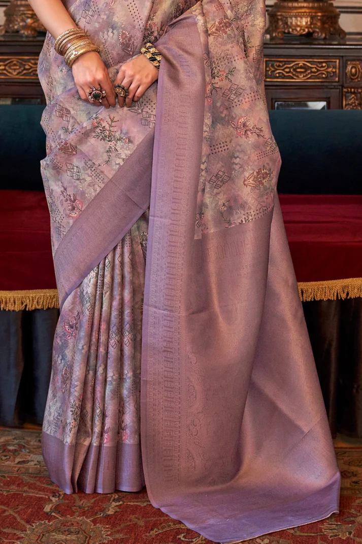 Traditional Woven Silk Blend Saree in Kanjivaram Design - Image 18