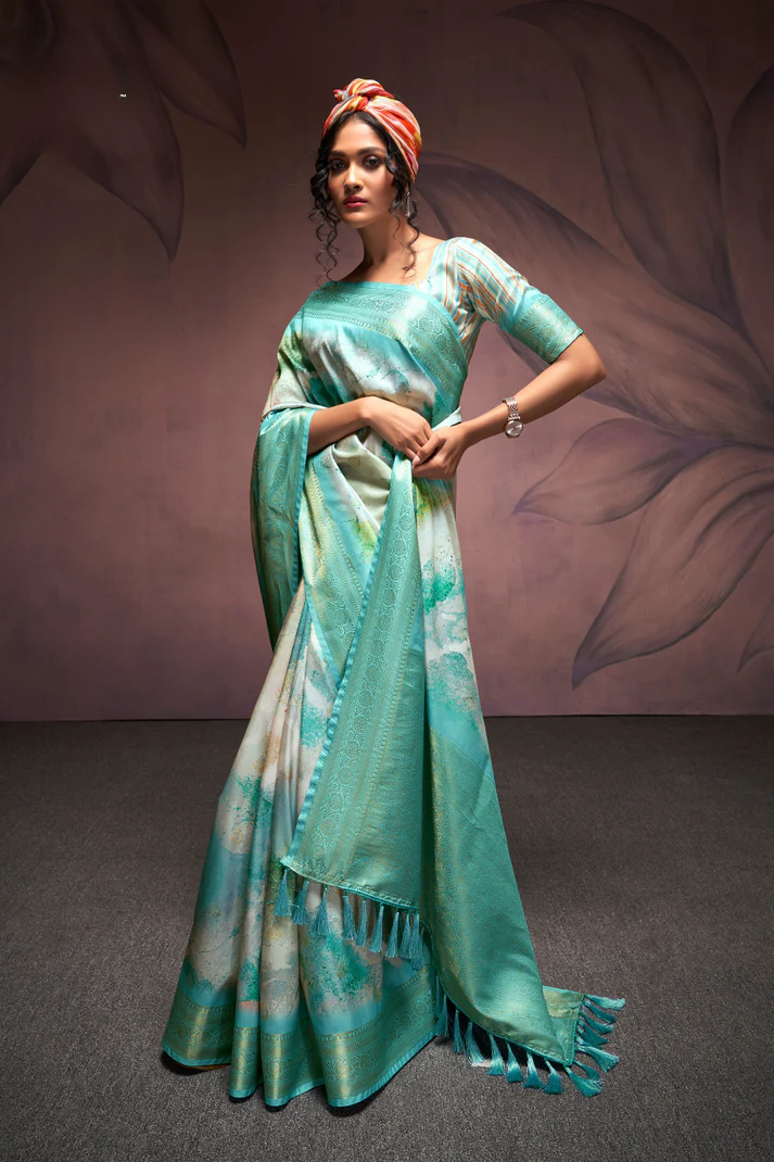 Handloom Harmony Soft Silk Saree with Elegant Weaving - Image 2